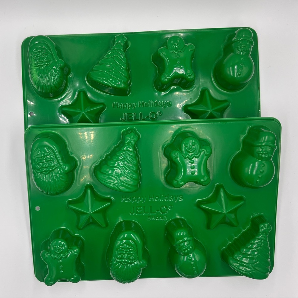 Green Holiday JELL-O Mold Set